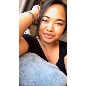 Meet your Posher, Karina